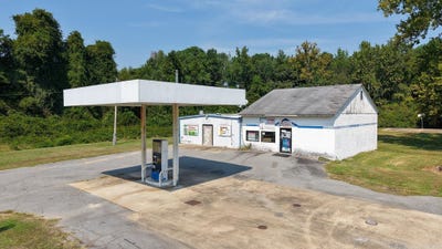 /international/us/8300-woodson-lateral-road-hensley-ar-110106722894/
