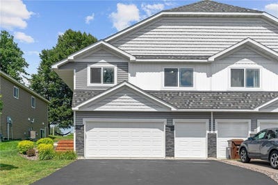 /international/us/833-reo-road-watertown-mn-110101460143/