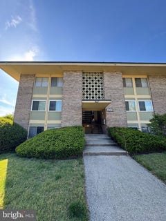 /international/us/7208-donnell-place-district-heights-md-110106561830/