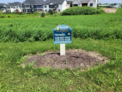 /international/us/845-valley-road-lot-45-dane-wi-110106378652/