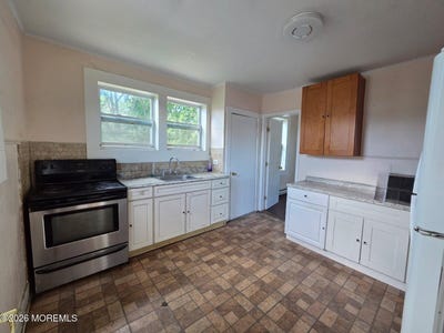 /international/us/5-park-avenue-keansburg-nj-110108151211/