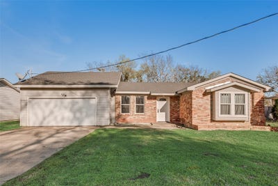 /international/us/1303-s-medora-street-terrell-tx-110107161479/