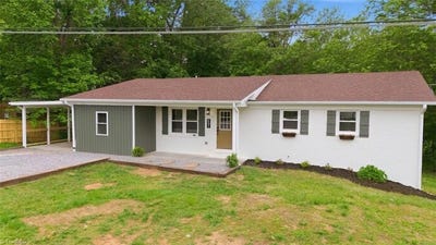/international/us/601-gillespie-street-dobson-nc-110107844955/