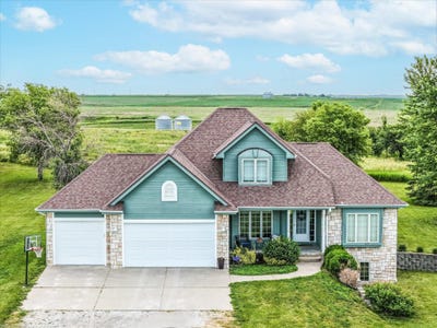 /international/us/2904-preston-place-logan-ia-110100471442/