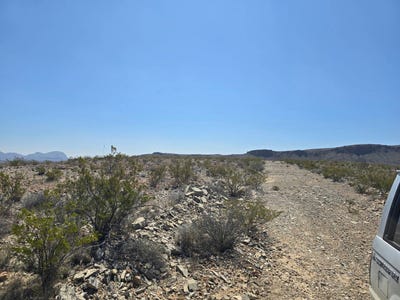 /international/us/199-mule-deer-rd-terlingua-tx-110091615679/