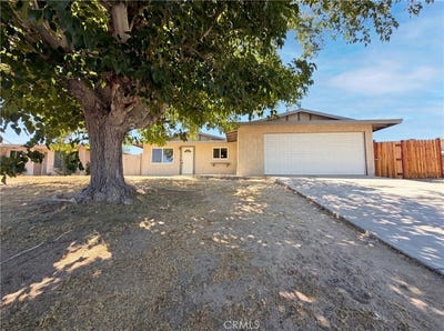 /international/us/15929-la-verida-victorville-ca-110108742207/