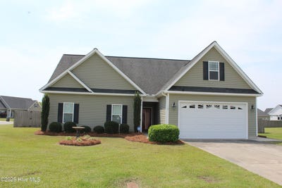 /international/us/107-pinyon-lane-ayden-nc-110098624980/