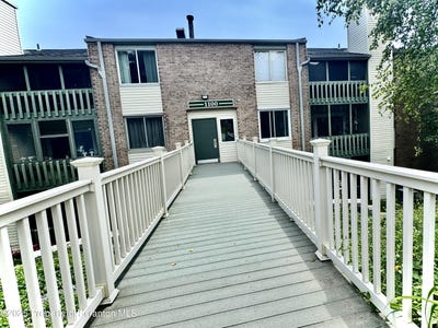 /international/us/1107-summit-point-scranton-pa-110101020216/