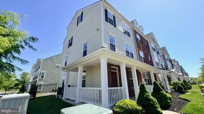 /international/us/3744-green-street-claymont-de-110107842914/