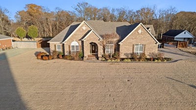 /international/us/613-big-lake-drive-marion-ar-110089241175/
