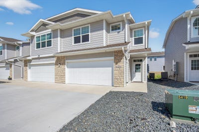 /international/us/5421-154th-court-urbandale-ia-110106920813/