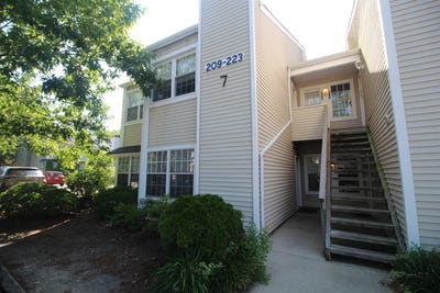 /international/us/213-meadow-ridge-road-galloway-township-nj-110109132258/