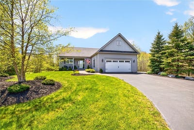 /international/us/5197-beacon-hill-canandaigua-ny-110108149796/
