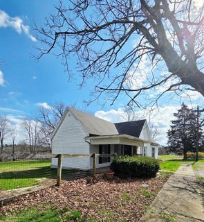 /international/us/235-garrett-ave-brooksville-ky-110106468224/