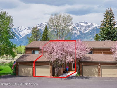 /international/us/330-e-sagebrush-drive-jackson-wy-110107199856/