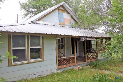 /international/us/7887-pettytown-road-red-rock-tx-110099040555/