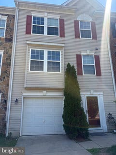 /international/us/103-s-raphael-court-martinsburg-wv-110108613185/