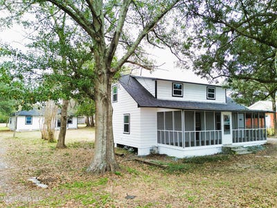 /international/us/1103-kell-avenue-pascagoula-ms-110105076900/