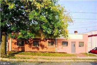 /international/us/530-spruce-street-trenton-nj-110105699061/