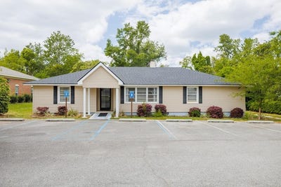 /international/us/2914-n-oak-street-valdosta-ga-110106724647/