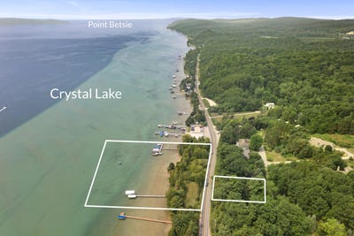/international/us/7351-fredonia-way-beulah-mi-110101466674/