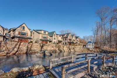 /international/us/5-woods-way-guilford-ct-110108011944/