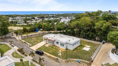 /international/us/solar-2-villa-alemeria-marcel-aguadilla-pr-110108297011/