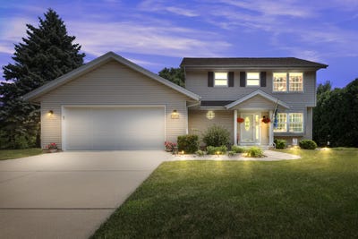 /international/us/10500-s-shepard-ave-oak-creek-wi-110101422261/