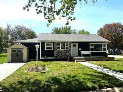 /international/us/520-west-11th-spencer-ia-110107828430/