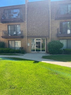 /international/us/4925-w-109th-street-oak-lawn-il-110108034100/