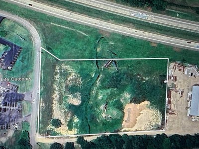 /international/us/clarksville-ar-110093695946/