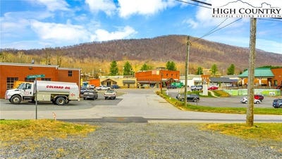 /international/us/hice-street-west-jefferson-nc-110103733561/