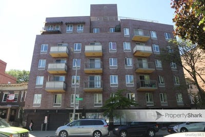 /international/us/32-26-union-street-flushing-ny-110107777755/