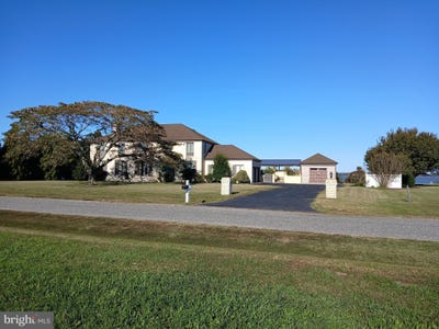 /international/us/393-daingerfield-road-tappahannock-va-110108742417/