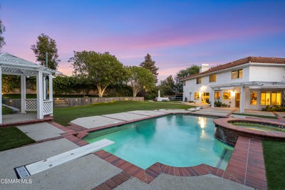 /international/us/5045-wagner-way-oak-park-ca-110107605488/
