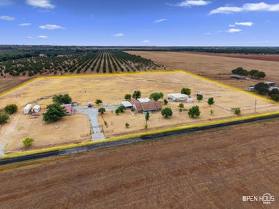 /international/us/2657-fm-171-road-byers-tx-110120058175/