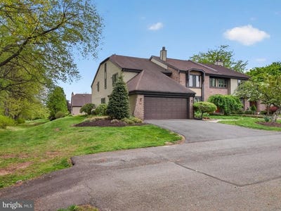 /international/us/18-colchester-place-newtown-pa-110107851818/