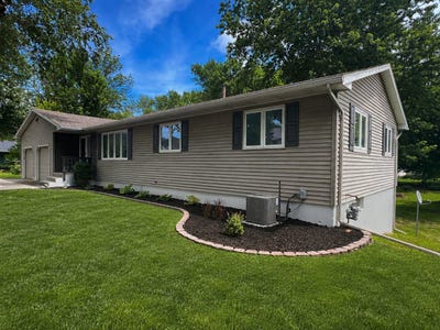 /international/us/703-s-3rd-street-ellendale-mn-110109142107/