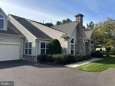 /international/us/326-shady-brook-drive-langhorne-pa-110110356710/