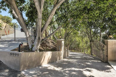 /international/us/9999-wornom-avenue-sunland-ca-110100920502/