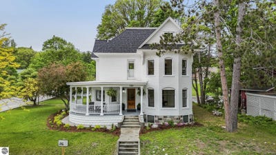 /international/us/503-n-bridge-street-bellaire-mi-110098982693/?lang=zh-tw