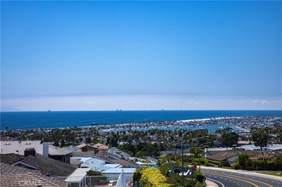 /international/us/1039-tiller-way-corona-del-mar-ca-110107992944/