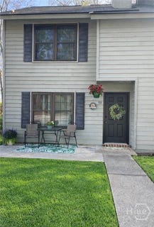 /international/us/92-hidden-lake-court-savannah-ga-110106339929/