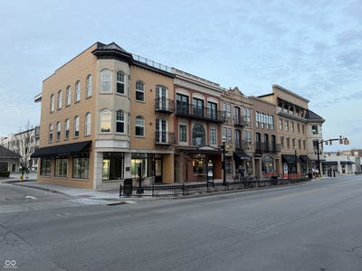 /international/us/27-e-main-street-carmel-in-110106932159/