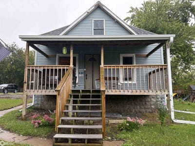 /international/us/420-w-park-ottumwa-ia-110120457509/