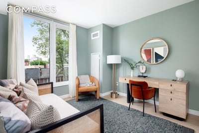 /international/us/30-77-vernon-boulevard-queens-ny-110108774979/