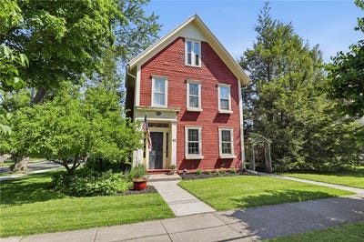 /international/us/62-west-ave-fairport-ny-110108391568/
