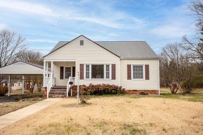 /international/us/324-hutcheson-avenue-chase-city-va-110104302814/
