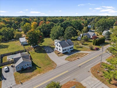 /international/us/209-black-point-road-scarborough-me-110119968072/