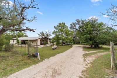 /international/us/305-e-silver-hills-rd-kerrville-tx-110108550496/